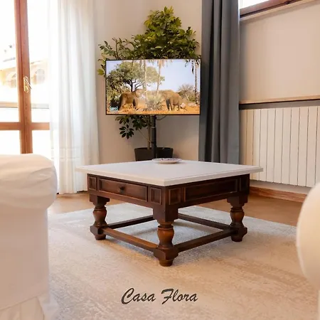 Casa Flora * Brusimpiano